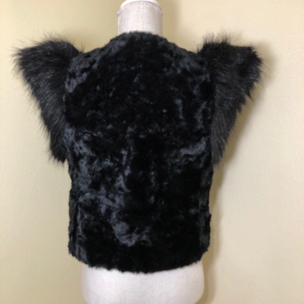 Neiman Marcus Taylor Skaist Faux Fur Vest - Picture 3 of 6